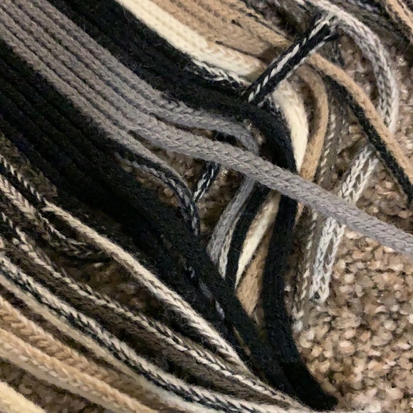 Mexx scarf - Picture 3 of 5